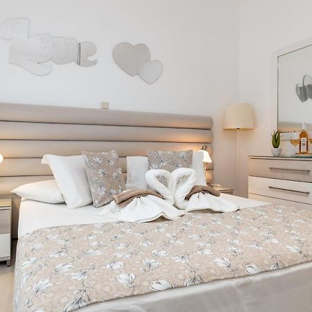 Panos Luxury Studios Parikia  Luaran gambar